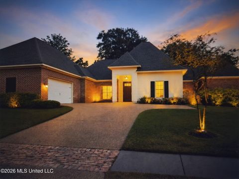 Homes For Sale - 30 Ashburn Woods Avenue<br/> Natchez, MS 39120