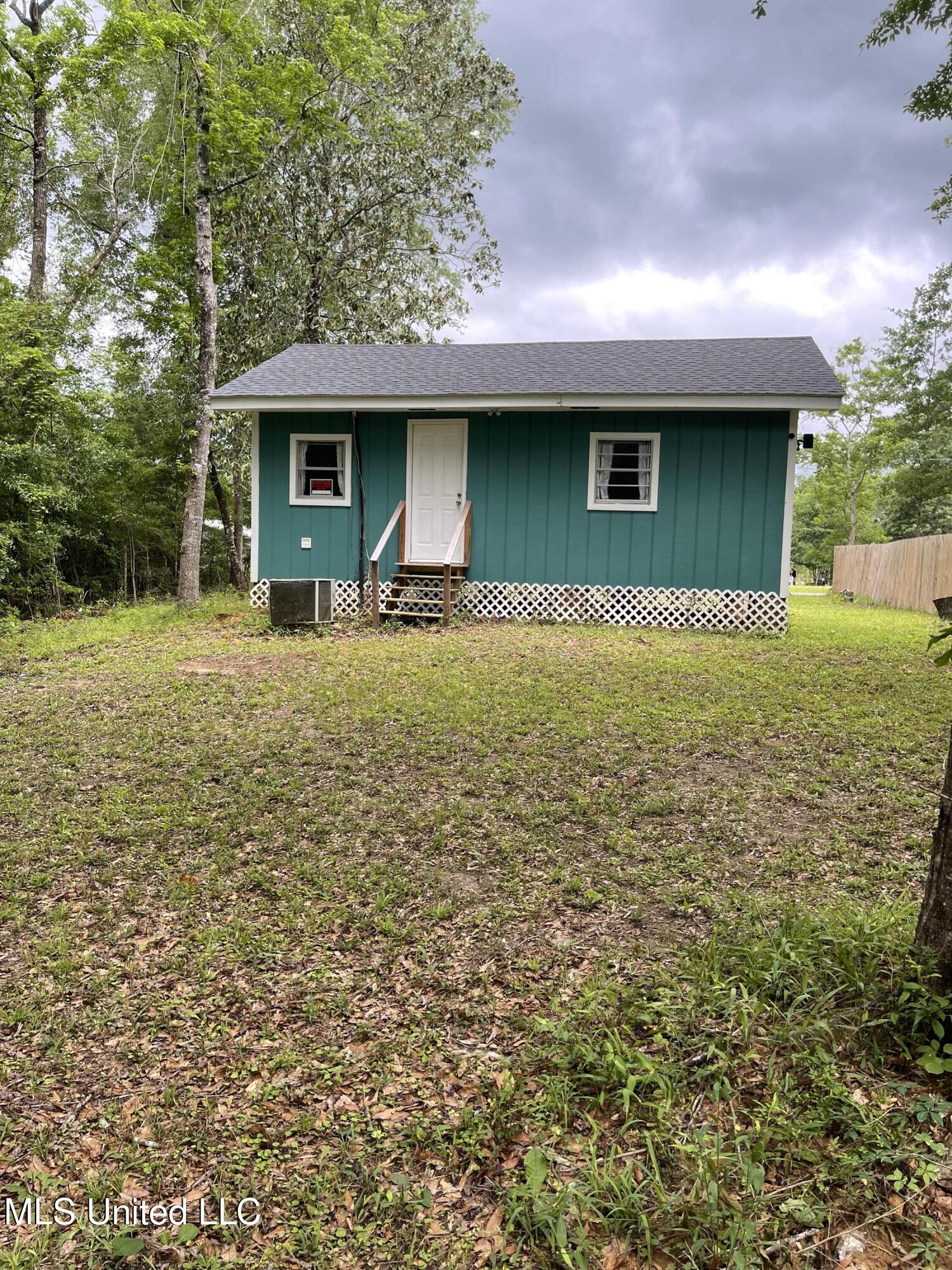 109 Honeysuckle Lane, Lucedale, Mississippi image 6