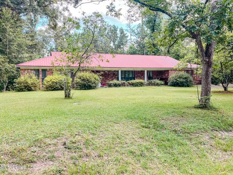 Apartment For Sale - 606 Maples Avenue<br/> Leakesville, MS 39451