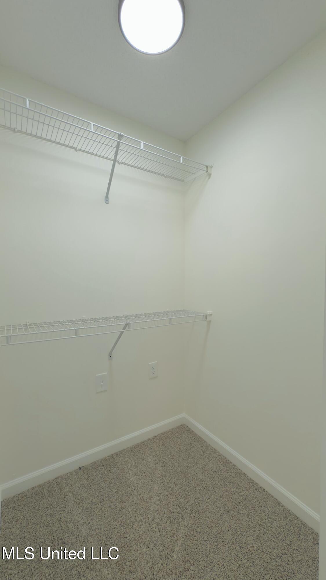 7343 Wendy Way, Walls, Mississippi image 28