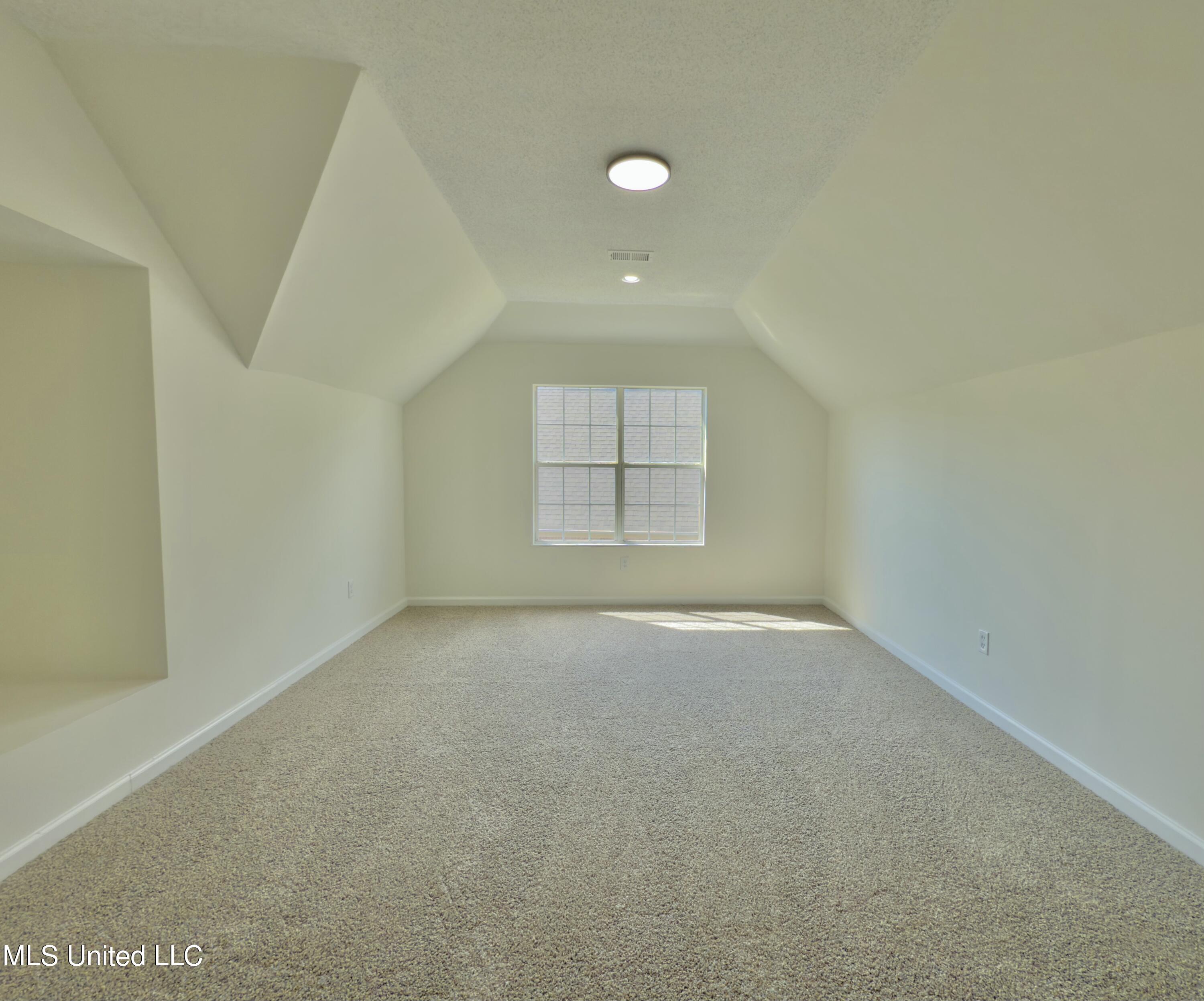 7343 Wendy Way, Walls, Mississippi image 18