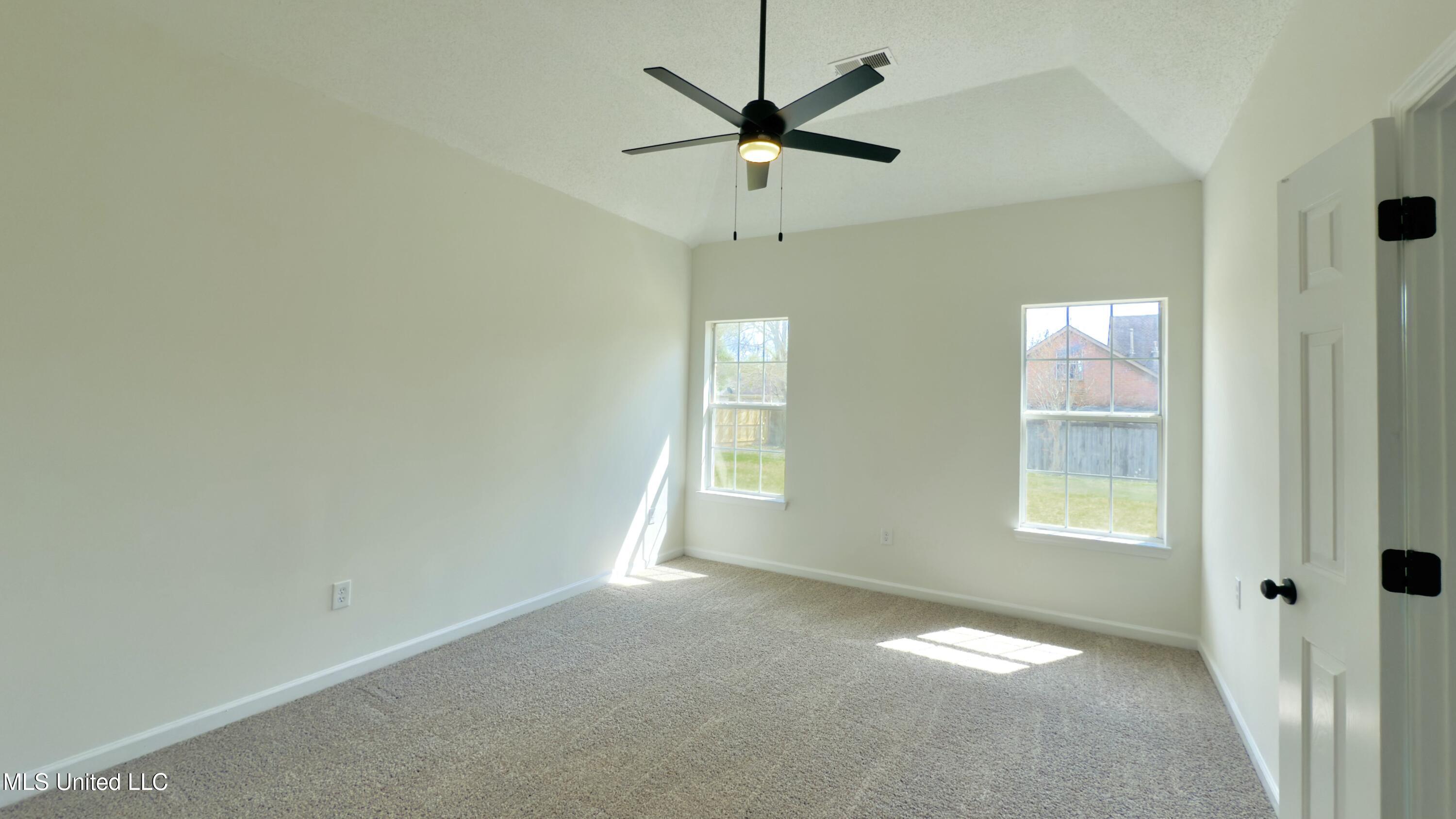 7343 Wendy Way, Walls, Mississippi image 25