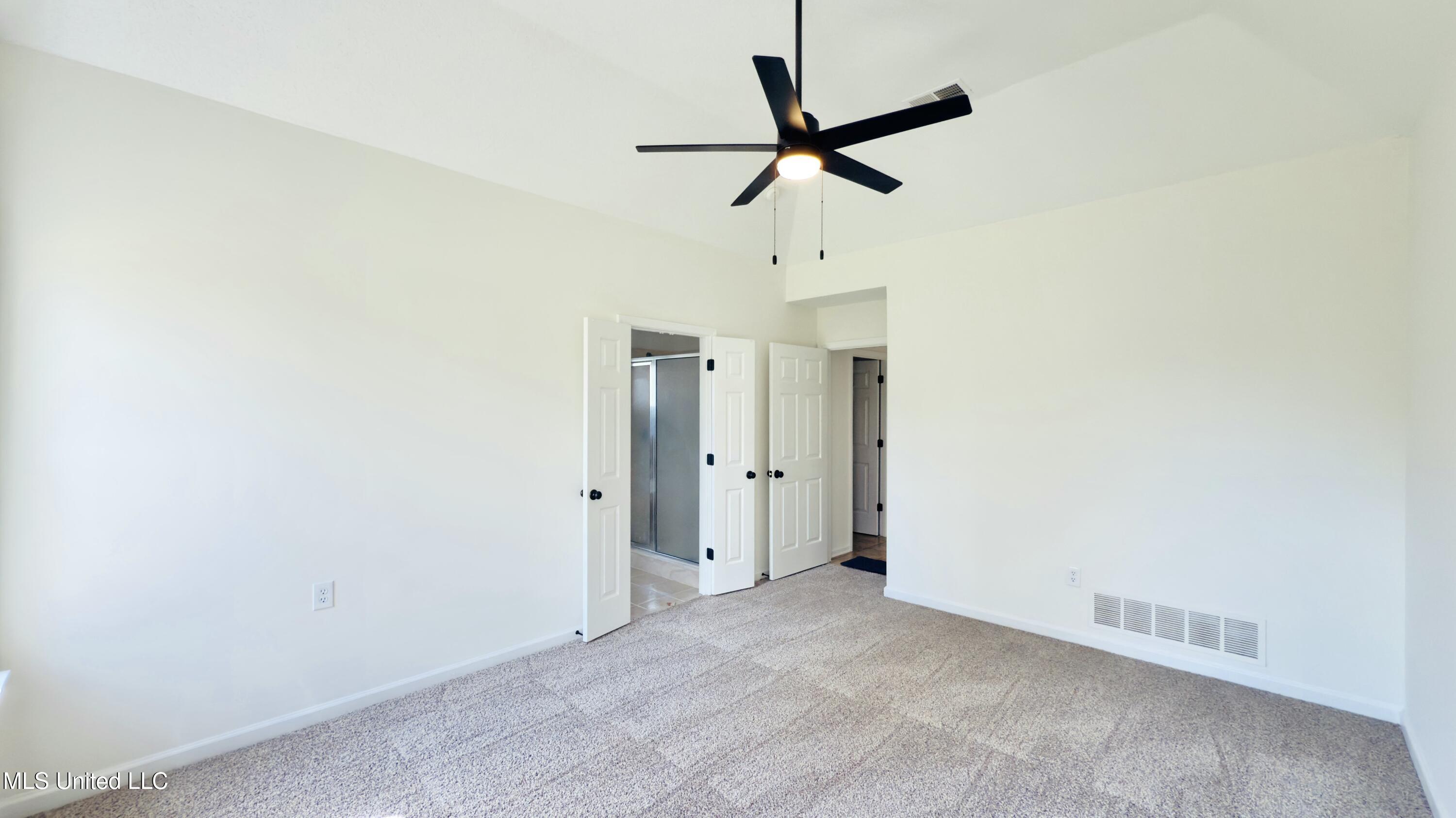 7343 Wendy Way, Walls, Mississippi image 24