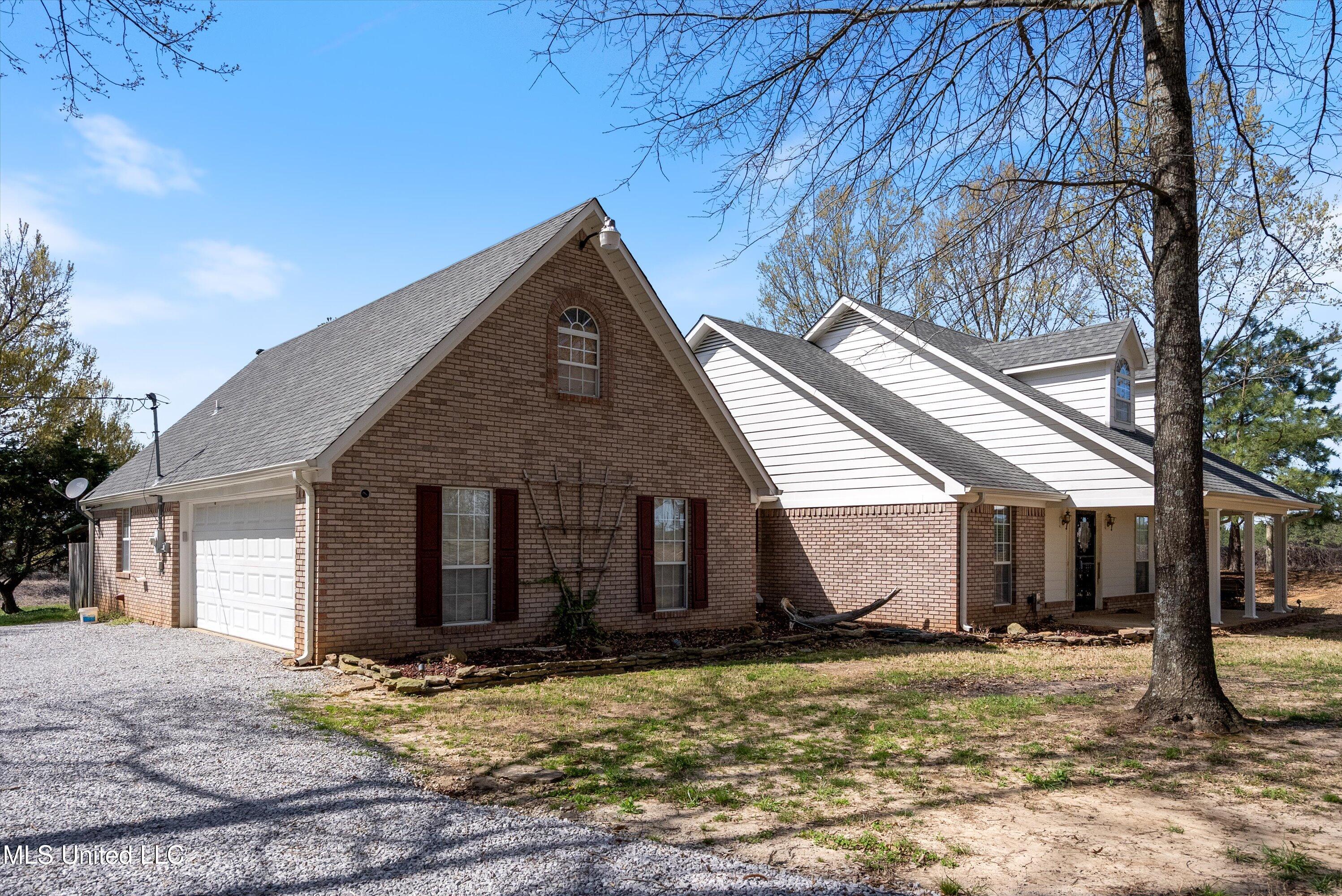 285 Saddle Club Road, Holly Springs, Mississippi image 2