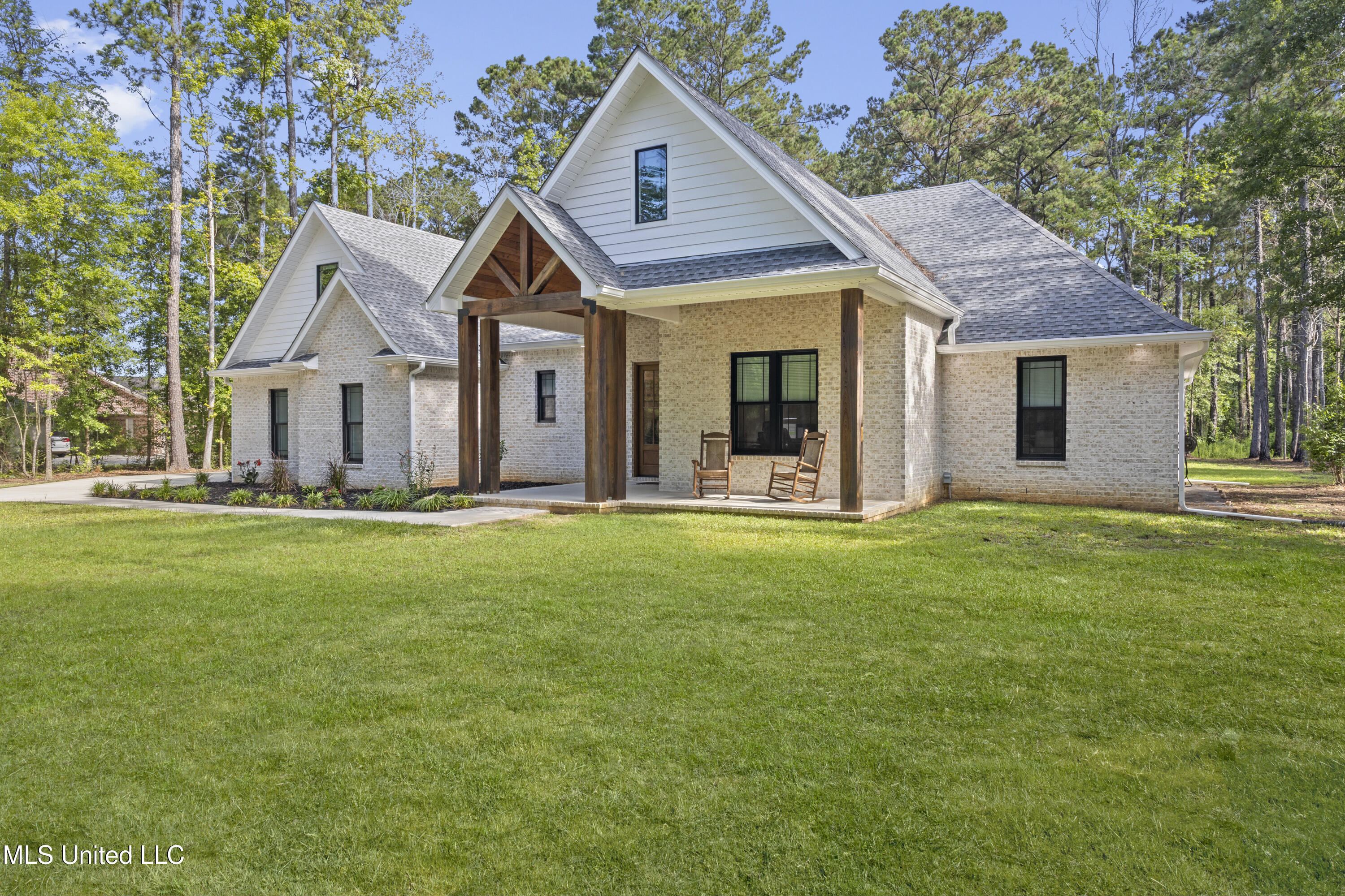 16825 Mcgregor Road, Vancleave, Mississippi image 2