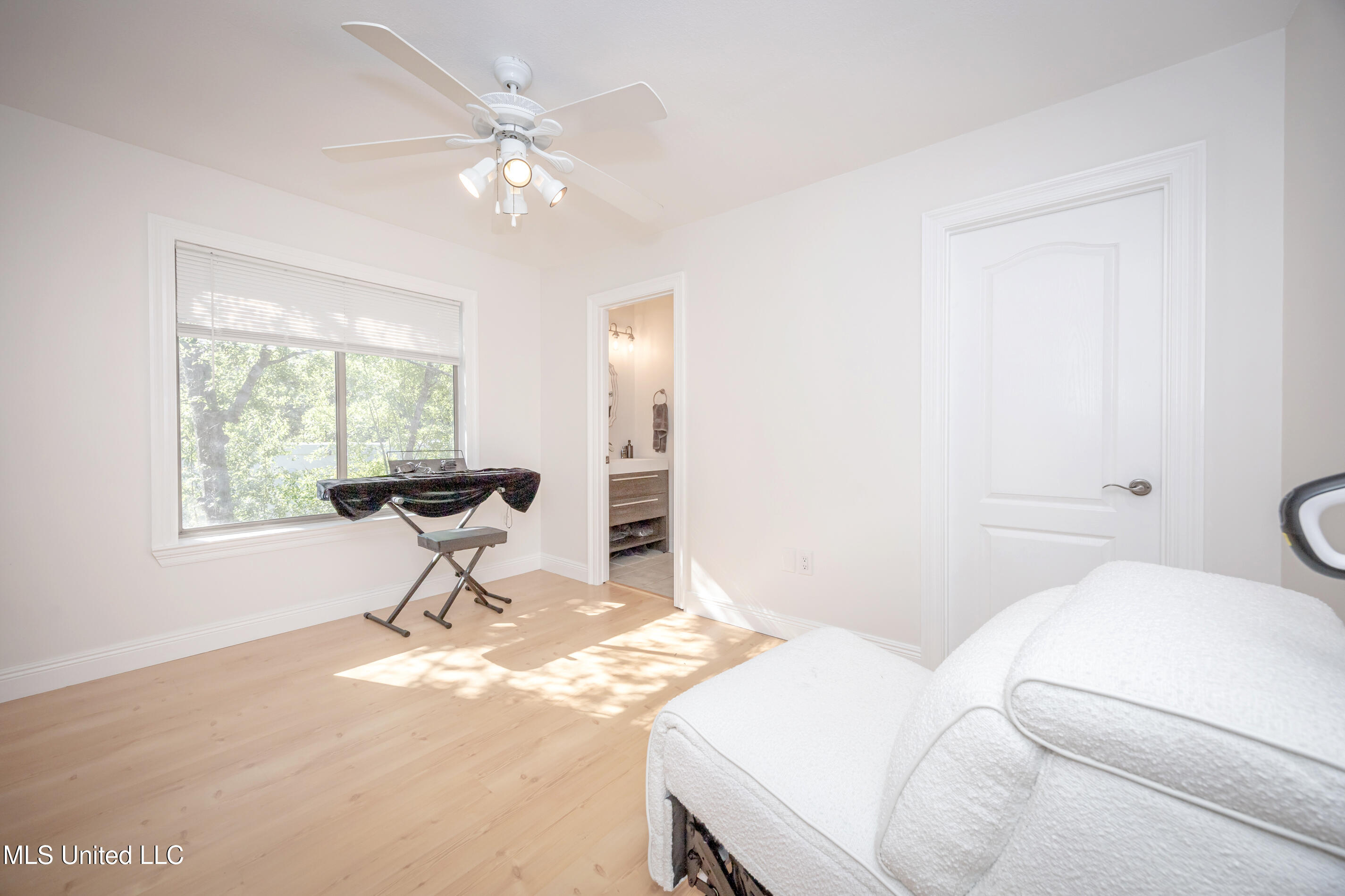3305 Mount Vernon Court, Ocean Springs, Mississippi image 37