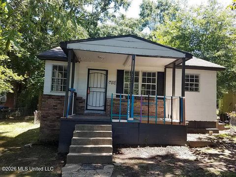 Homes For Sale - 3728 Cromwell Street<br/> Jackson, MS 39213