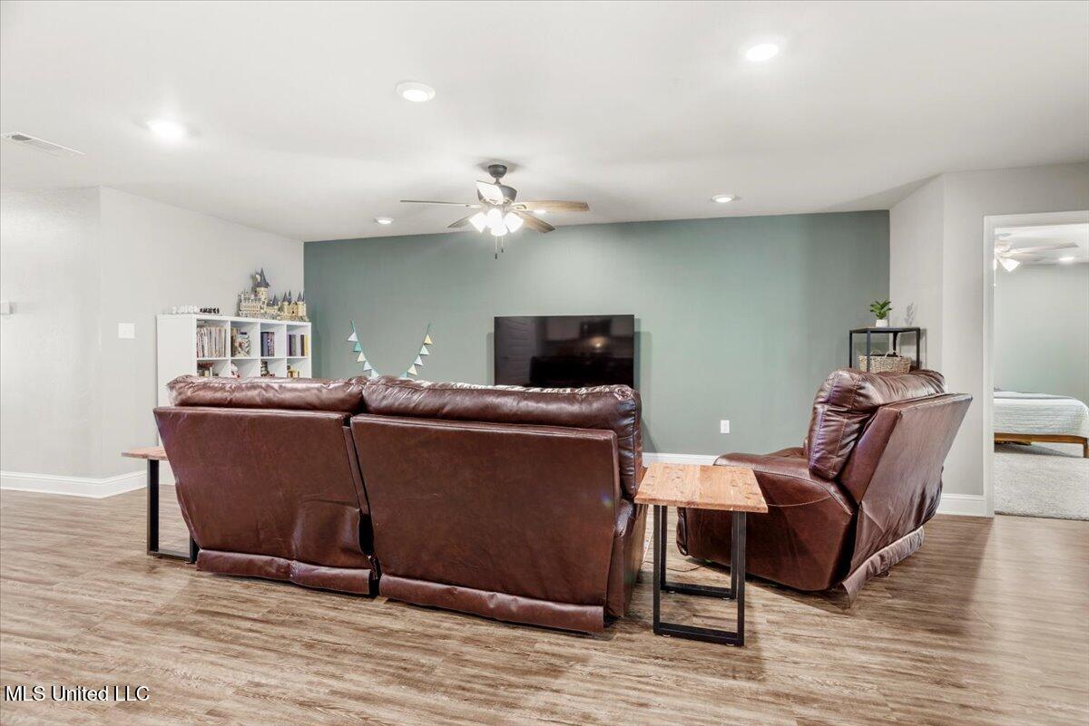 6567 Eastland Circle, Biloxi, Mississippi image 10