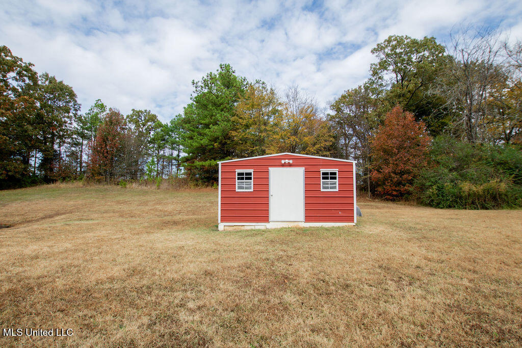 5285 Wildwood Drive, Southaven, Mississippi image 9