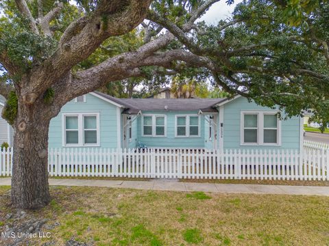 Apartment in Gulfport MS 3302 12th Street.jpg