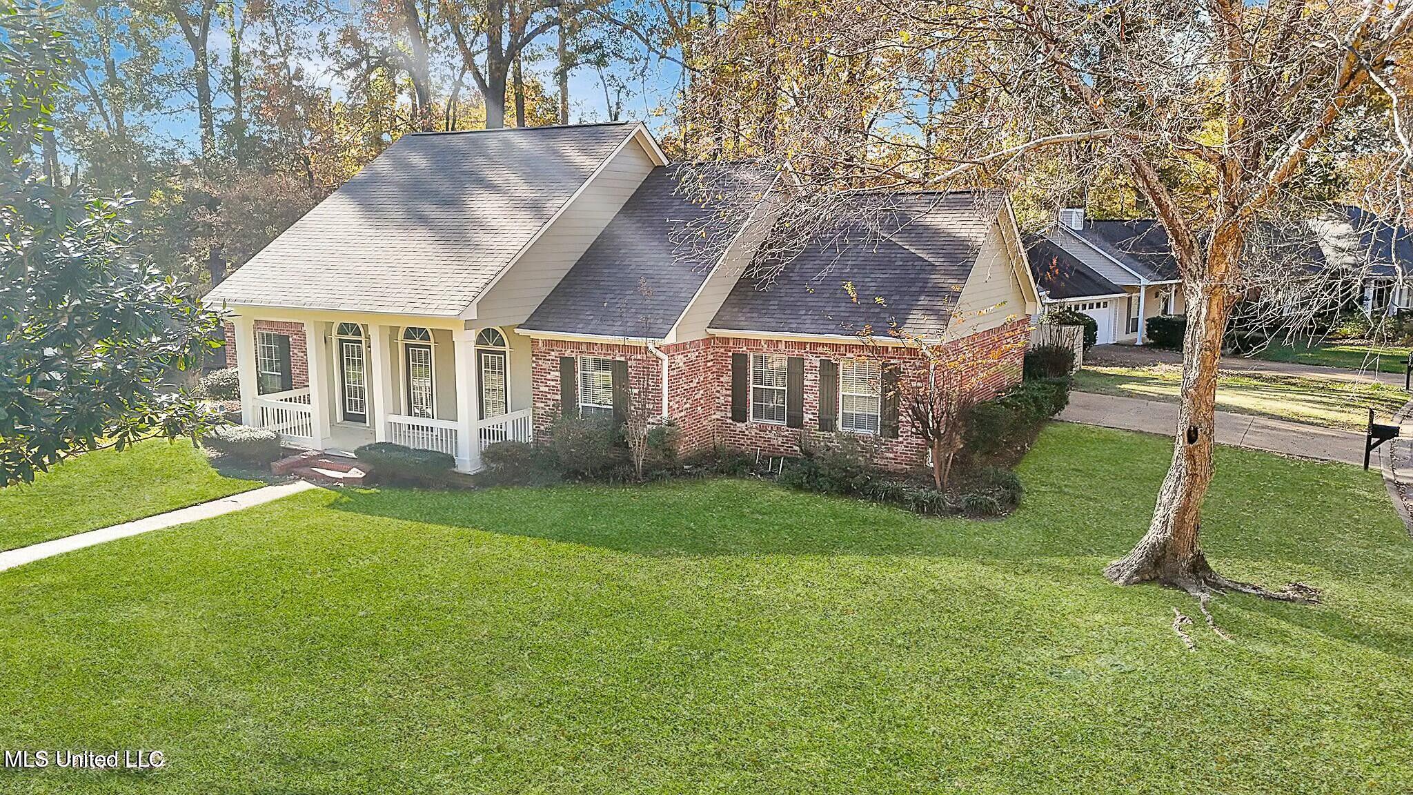 3053 Windwood Circle, Flowood, Mississippi image 2
