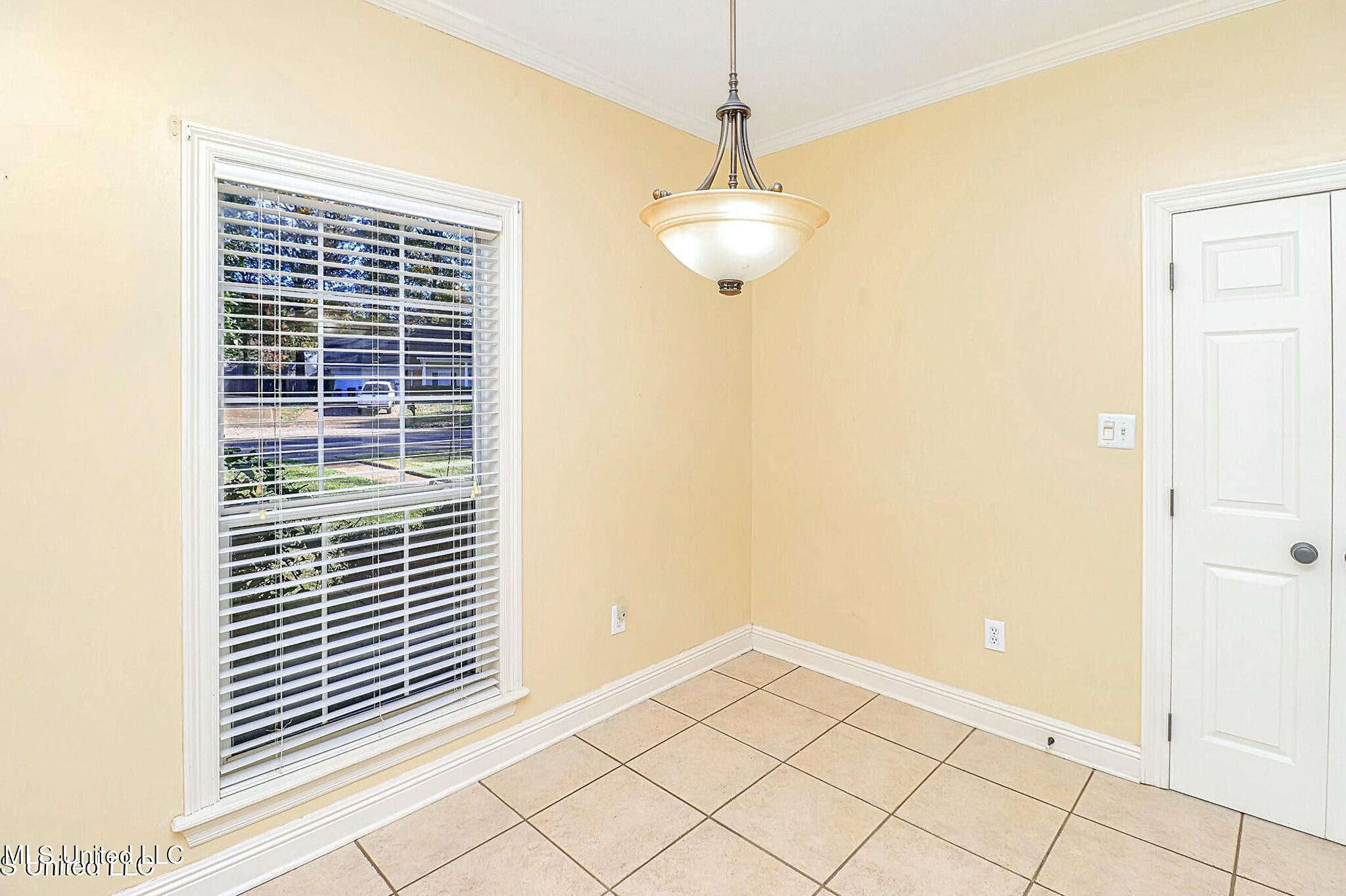 3053 Windwood Circle, Flowood, Mississippi image 13