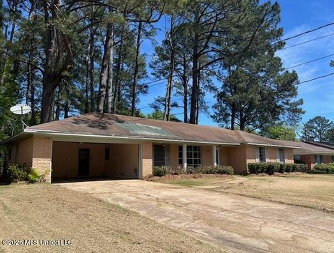 Homes For Sale - 1132 Verbena Street<br/> Jackson, MS 39212
