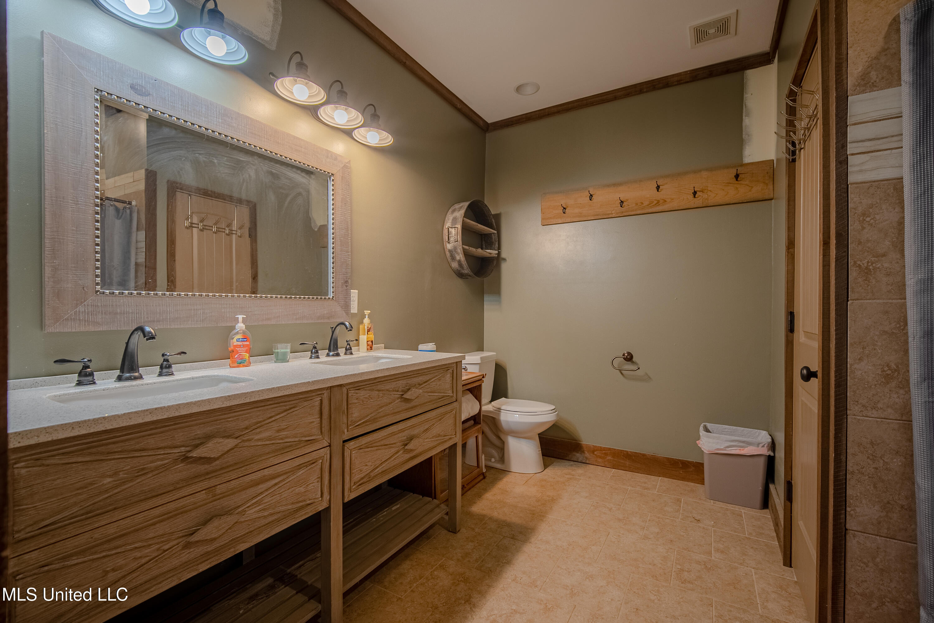 1640 Rowe Road Road, Dundee, Mississippi image 4