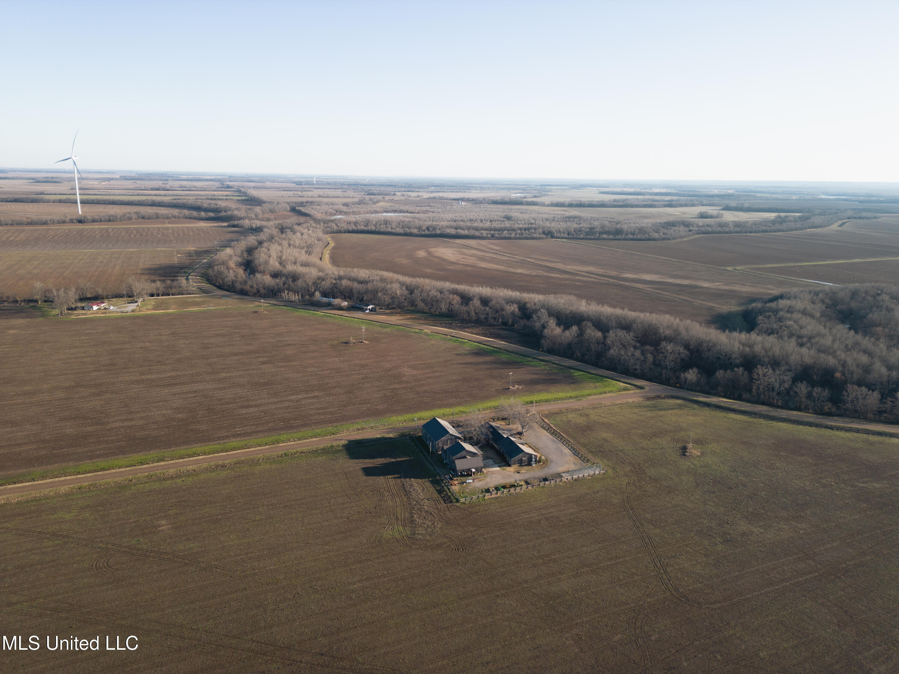 1640 Rowe Road Road, Dundee, Mississippi image 1
