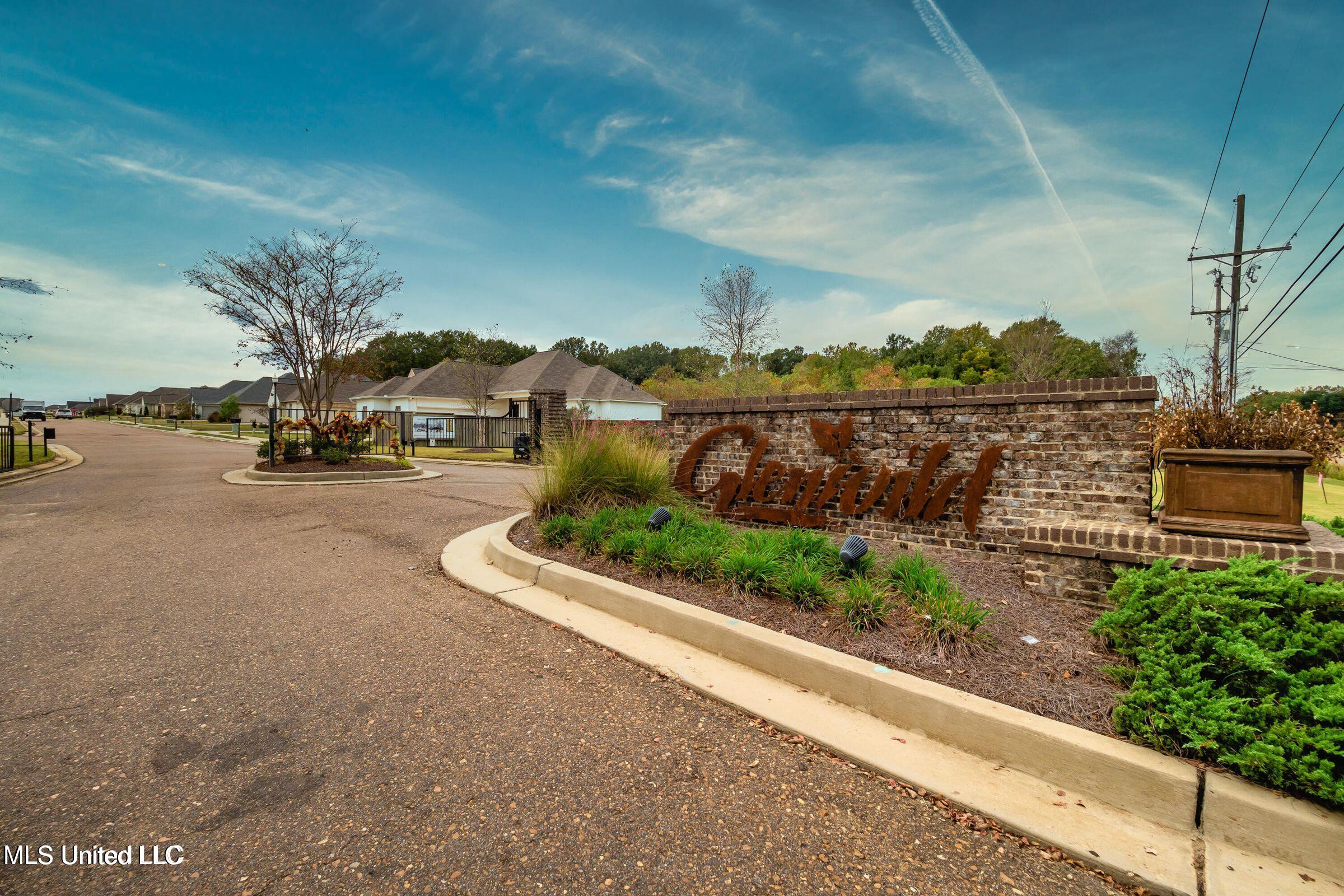 488 Aurora Circle, Canton, Mississippi image 6