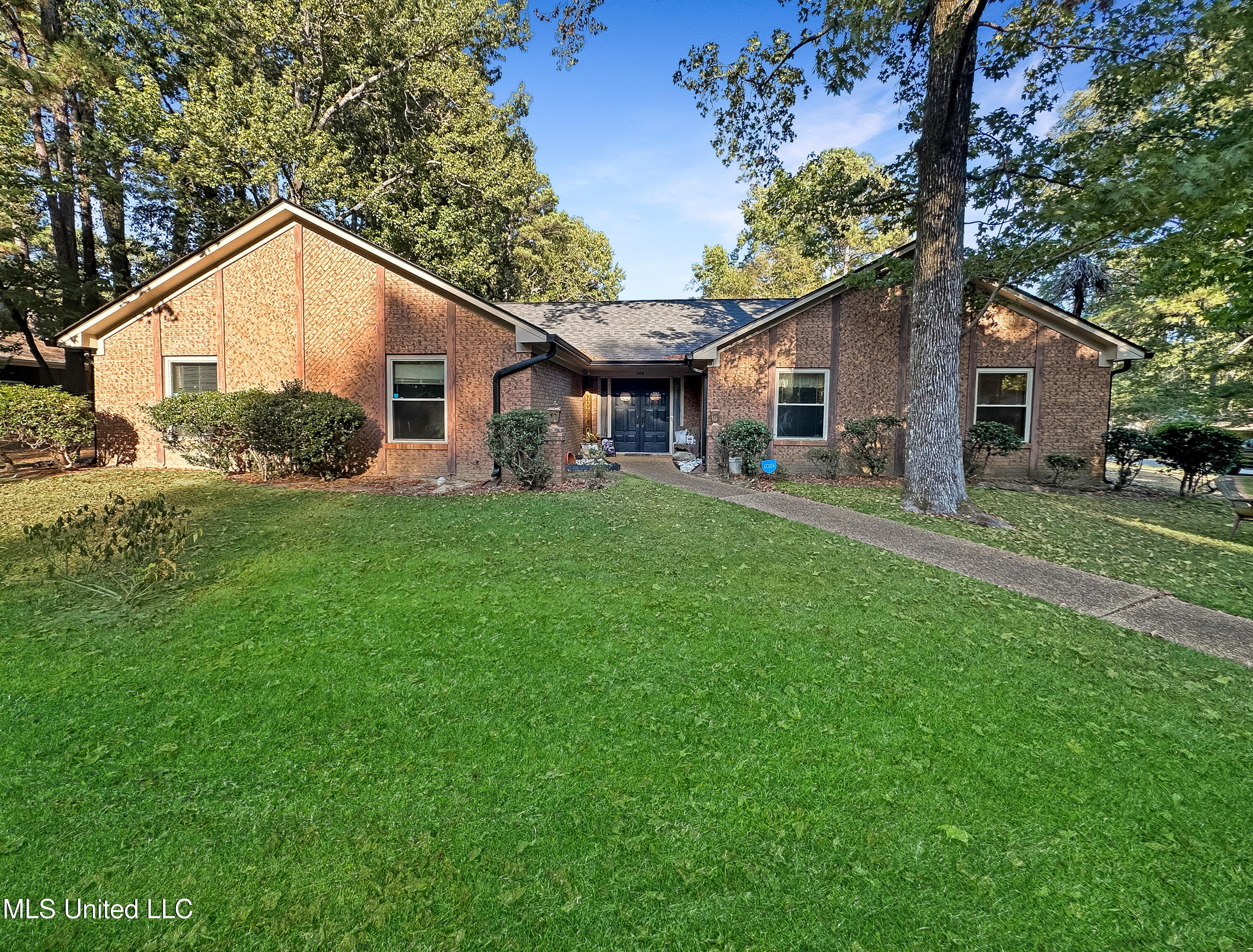200 Bay Road, Brandon, Mississippi image 1