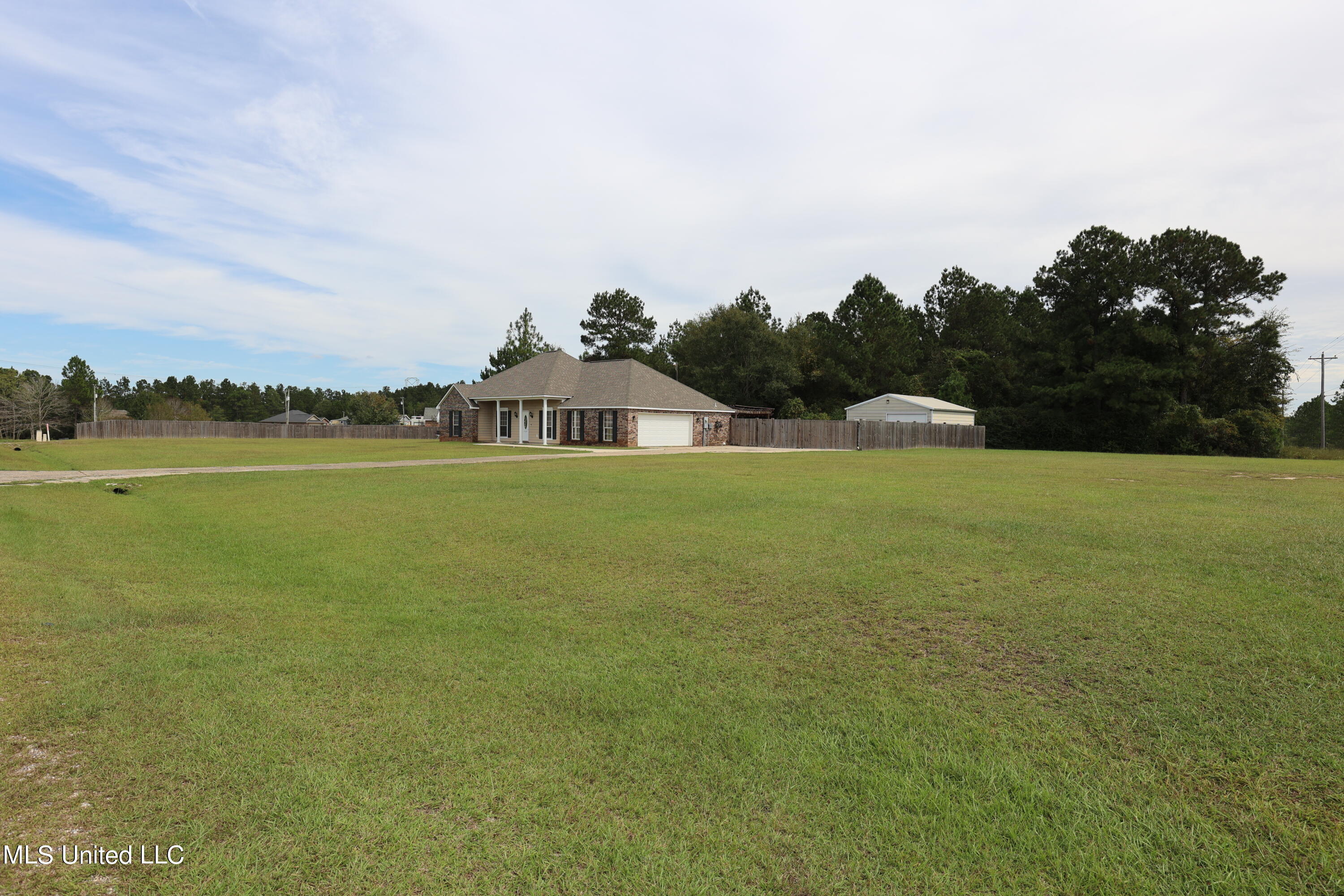 20395 Gordon Street, Saucier, Mississippi image 4