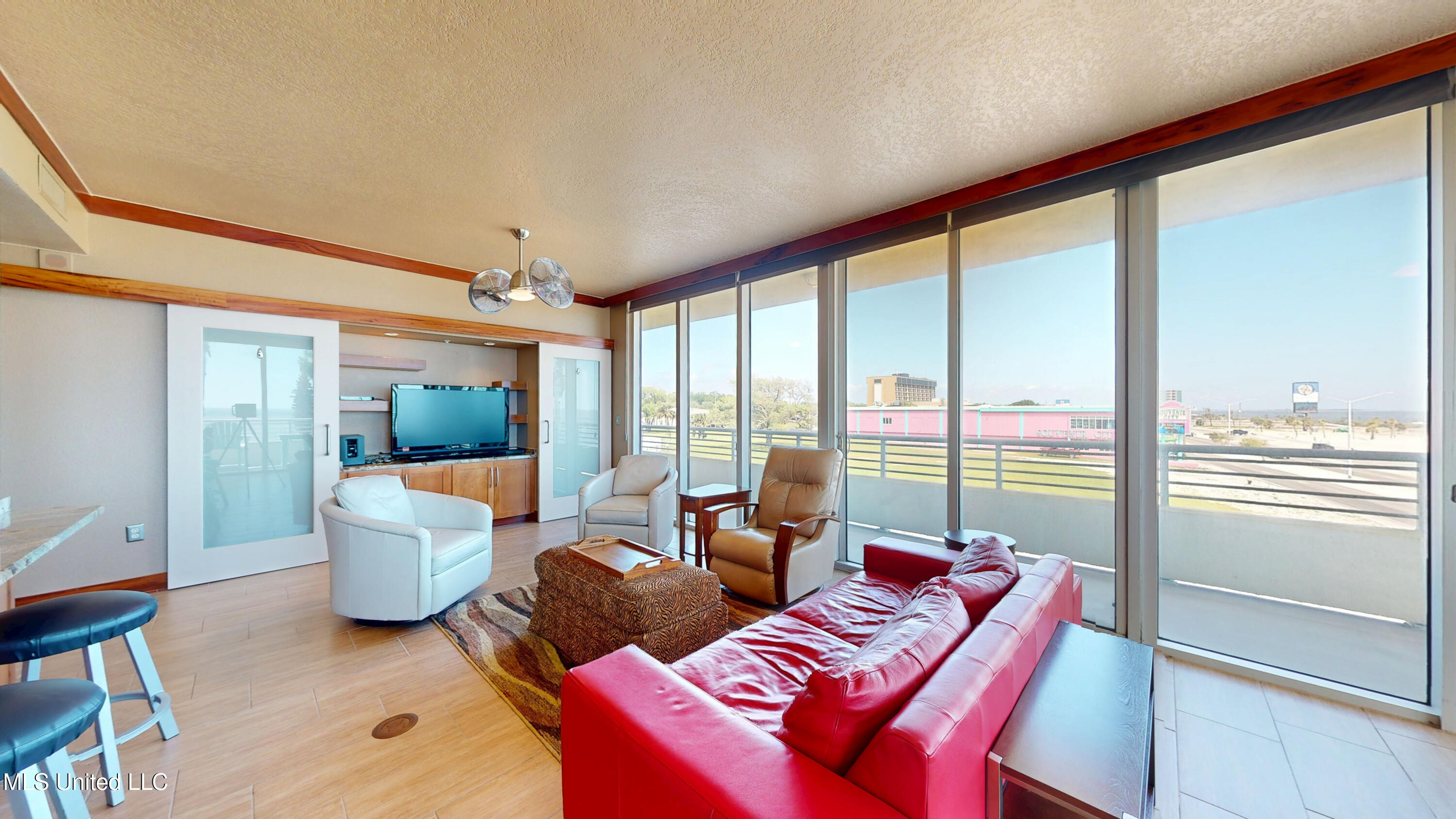 2060 Beach Boulevard #105, Biloxi, Mississippi image 8
