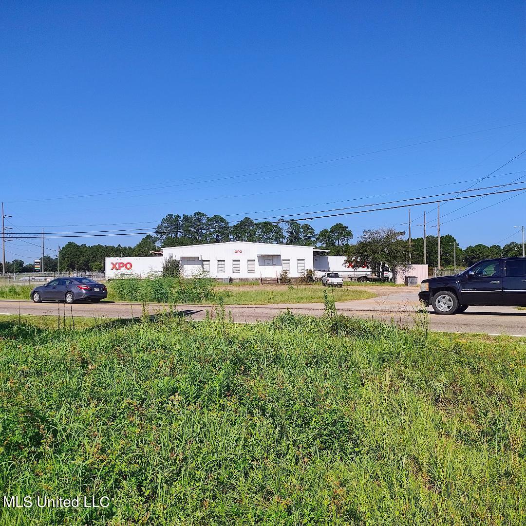 Three Rivers Road, Gulfport, Mississippi image 3