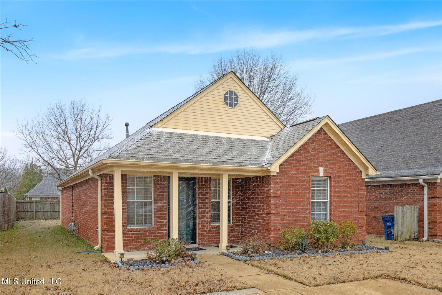 8433 Clubview Drive, Olive Branch, Mississippi image 3