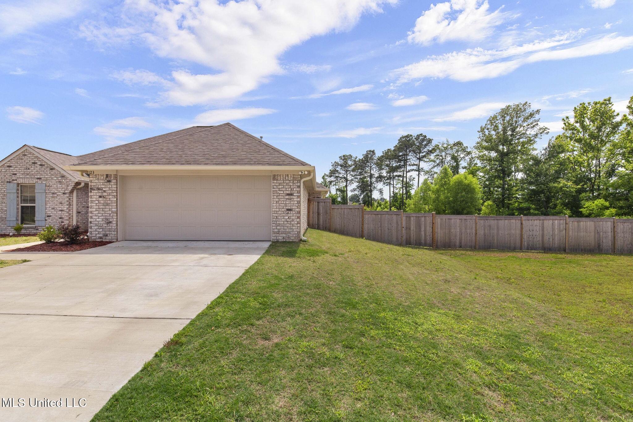 123 Bailey Cove, Canton, Mississippi image 6