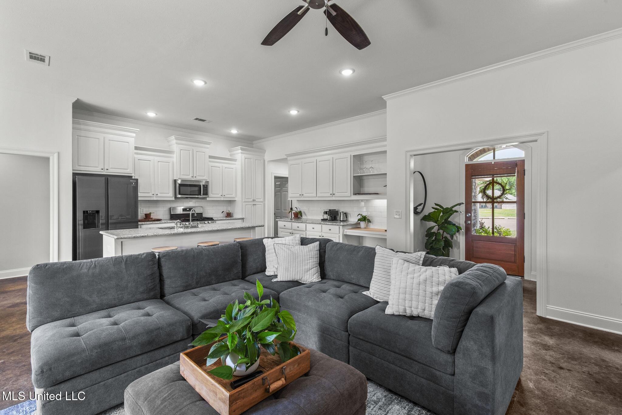 123 Bailey Cove, Canton, Mississippi image 9