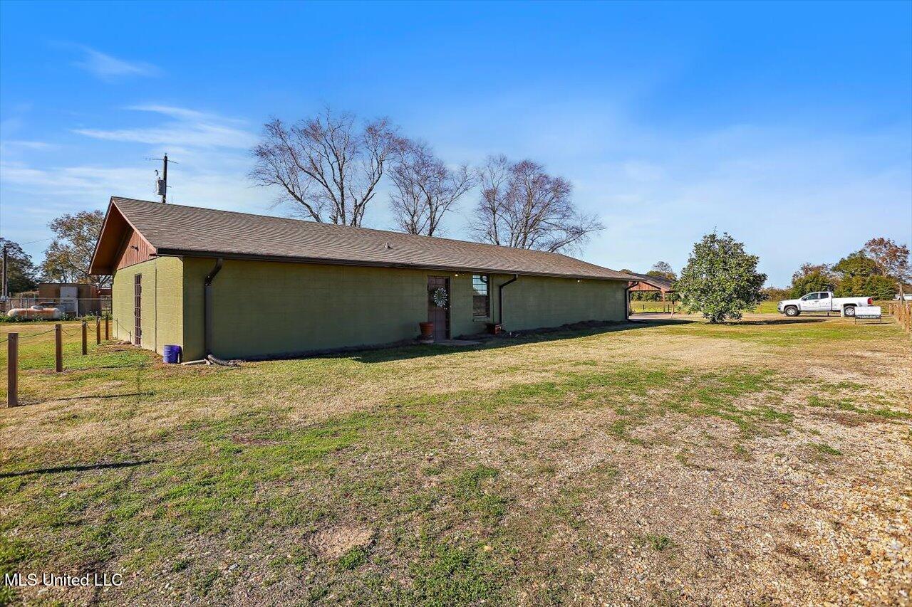 9081 Smith Station Road, Edwards, Mississippi image 2