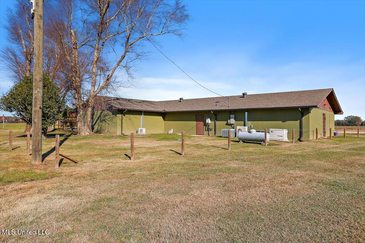 9081 Smith Station Road, Edwards, Mississippi image 8