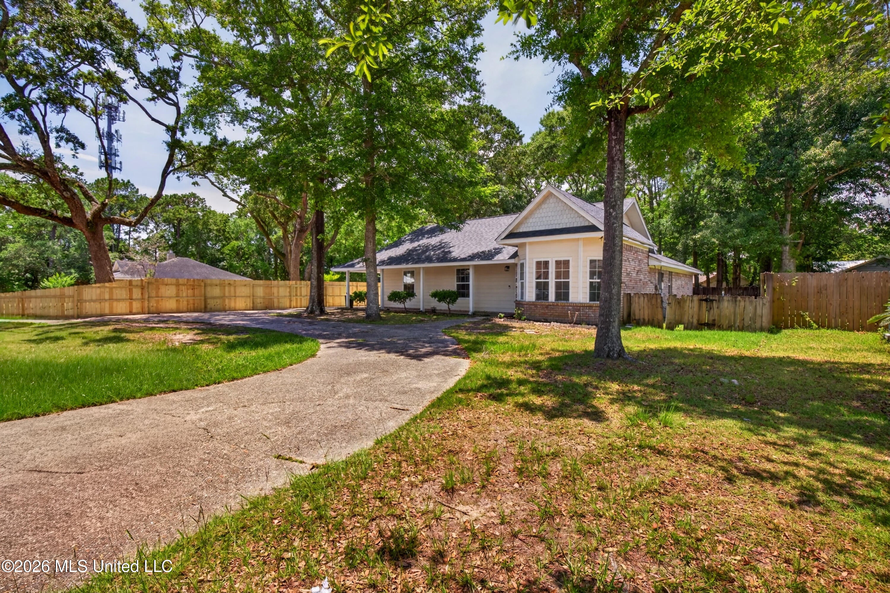 2621 Beachview Drive