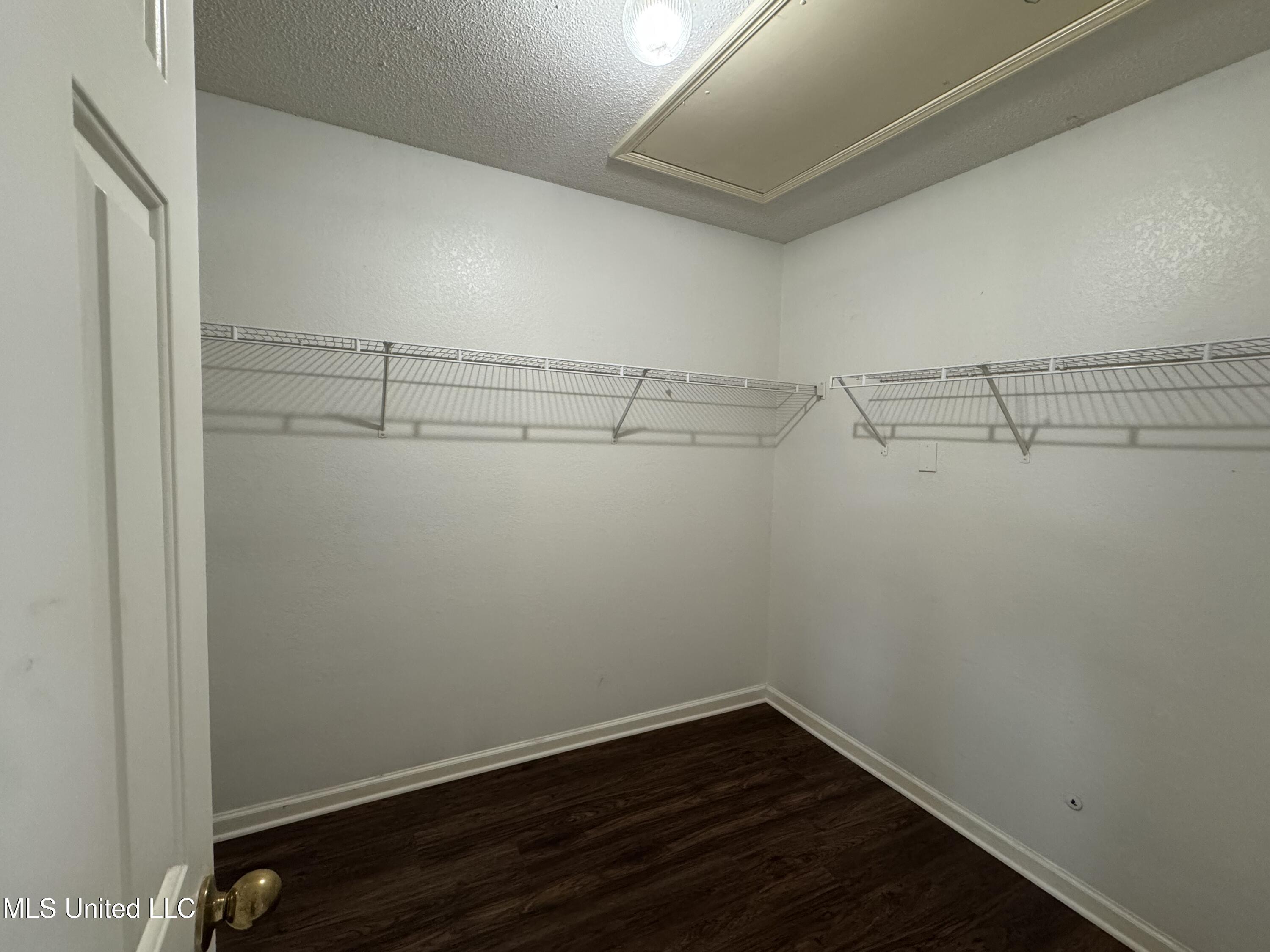 7413 Fox Creek Drive, Olive Branch, Mississippi image 11