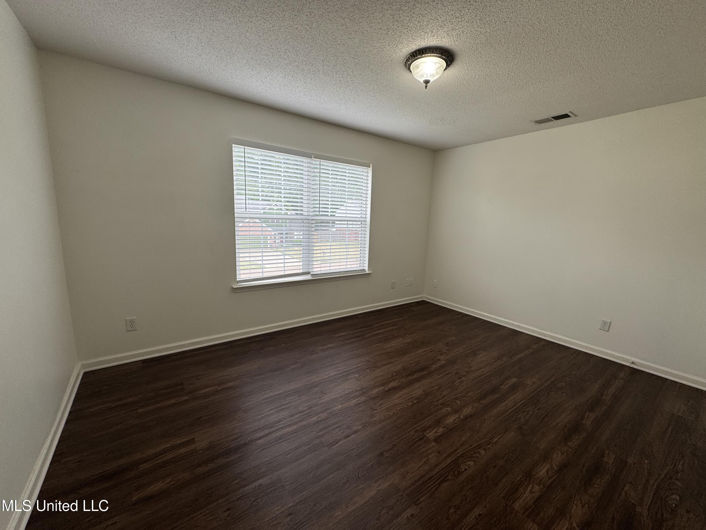 7413 Fox Creek Drive, Olive Branch, Mississippi image 15