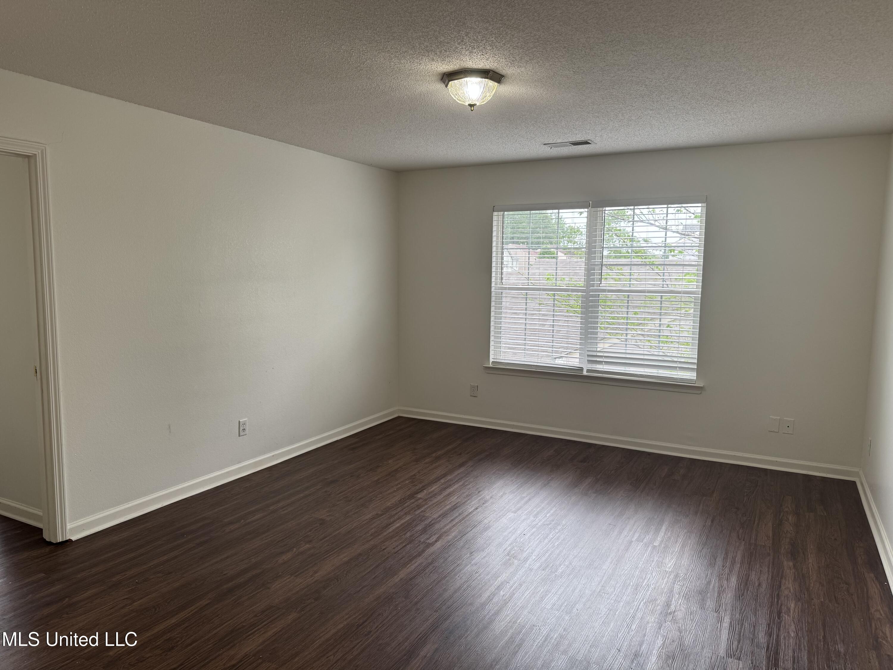 7413 Fox Creek Drive, Olive Branch, Mississippi image 14
