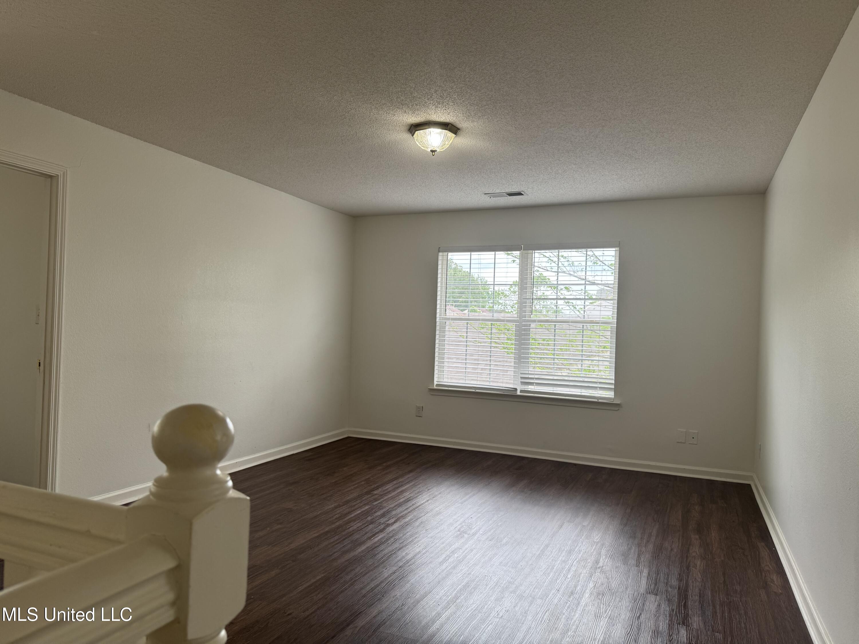 7413 Fox Creek Drive, Olive Branch, Mississippi image 9