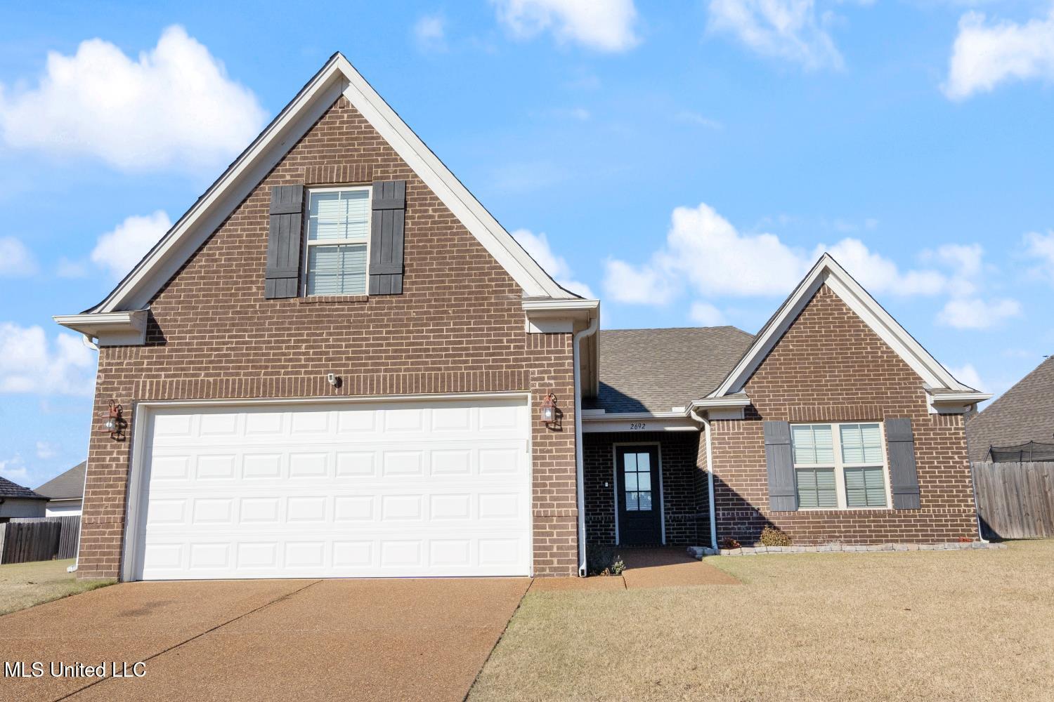 2692 Molly Lane, Southaven, Mississippi image 2