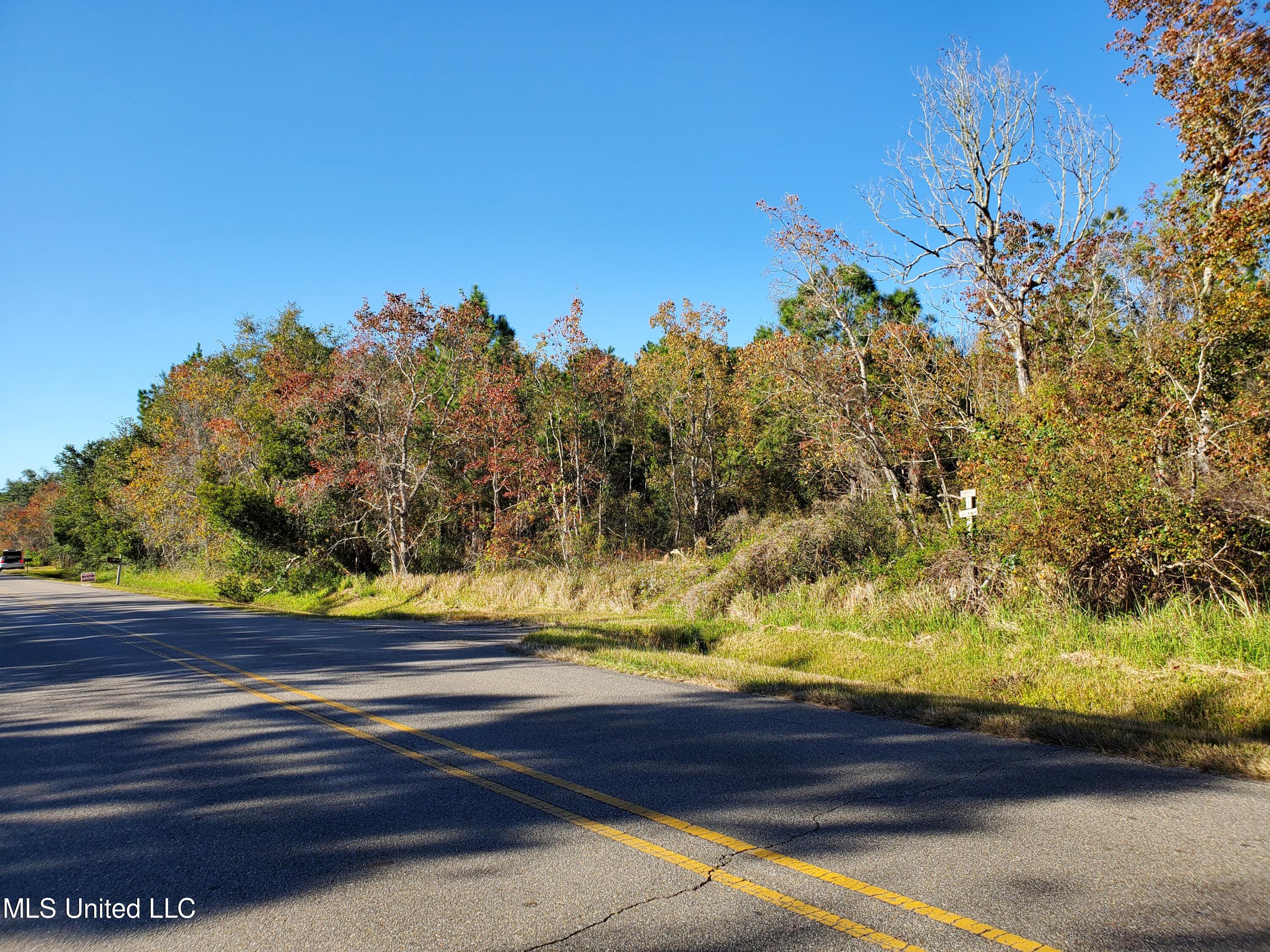 3098 Washington Street, Bay Saint Louis, Mississippi image 2