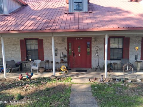 Homes For Sale - 4051 Rhymes Road<br/> Crystal Springs, MS 39059