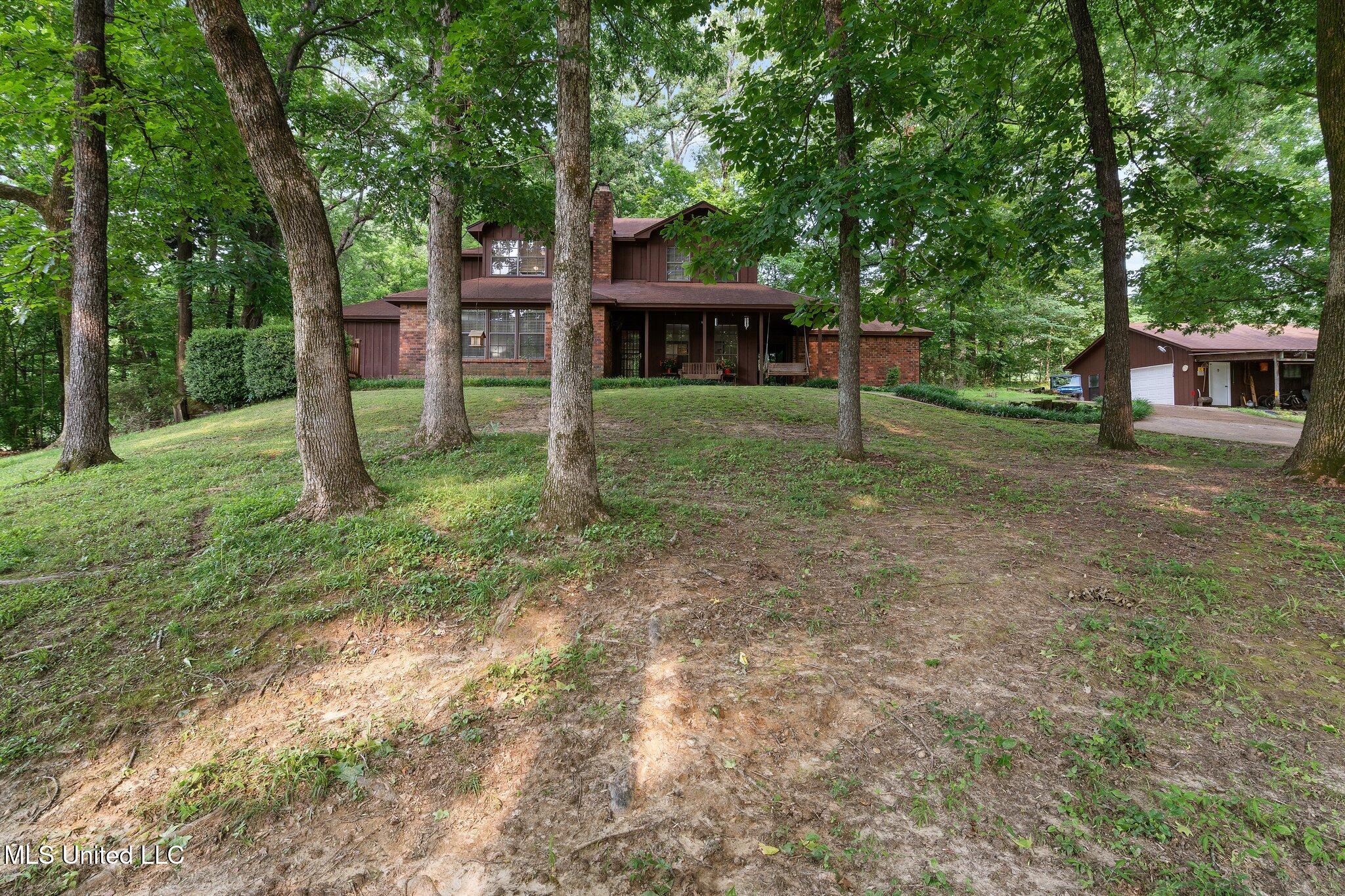 4450 Red Oaks Drive, Nesbit, Mississippi image 15
