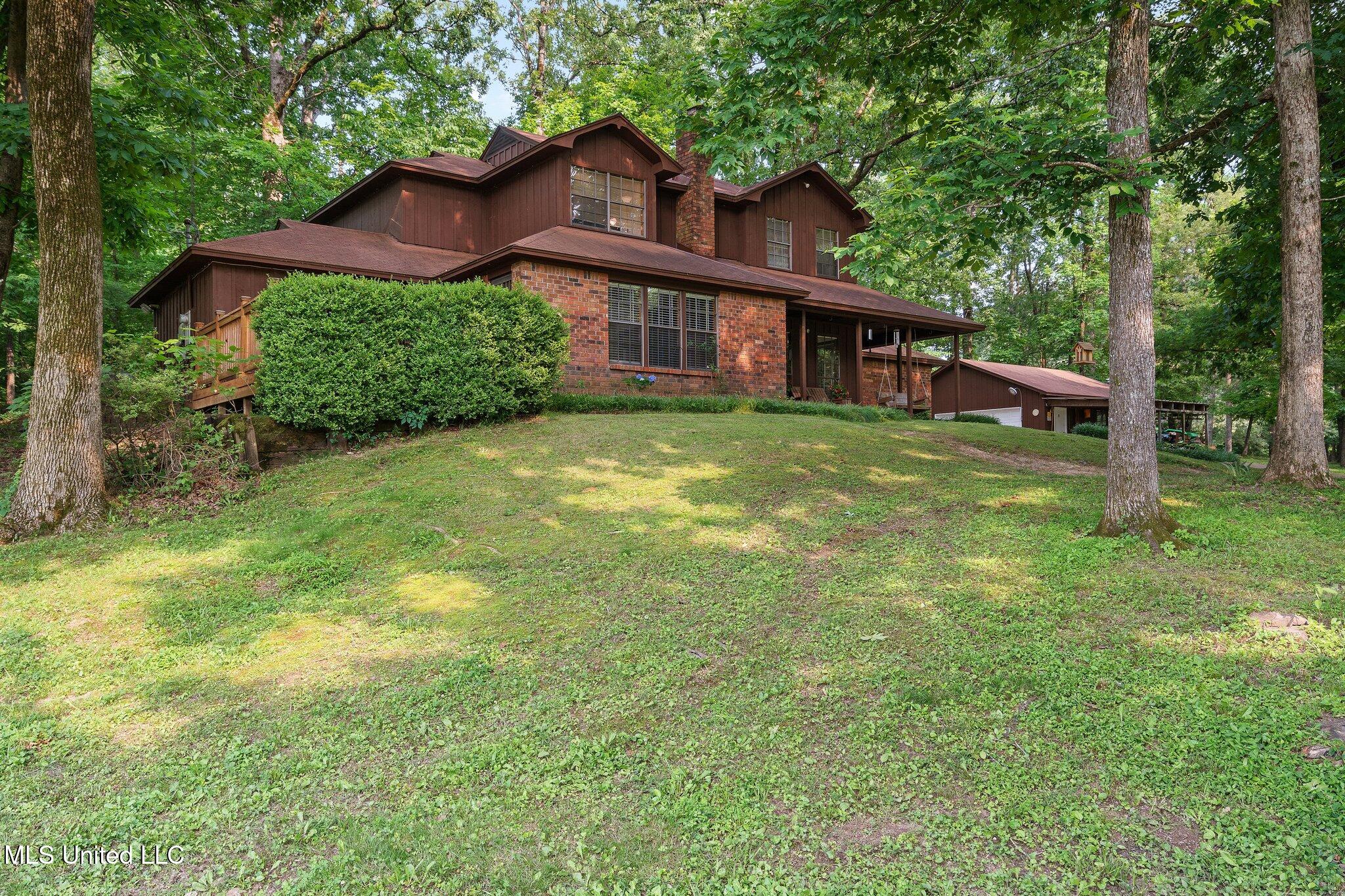 4450 Red Oaks Drive, Nesbit, Mississippi image 14