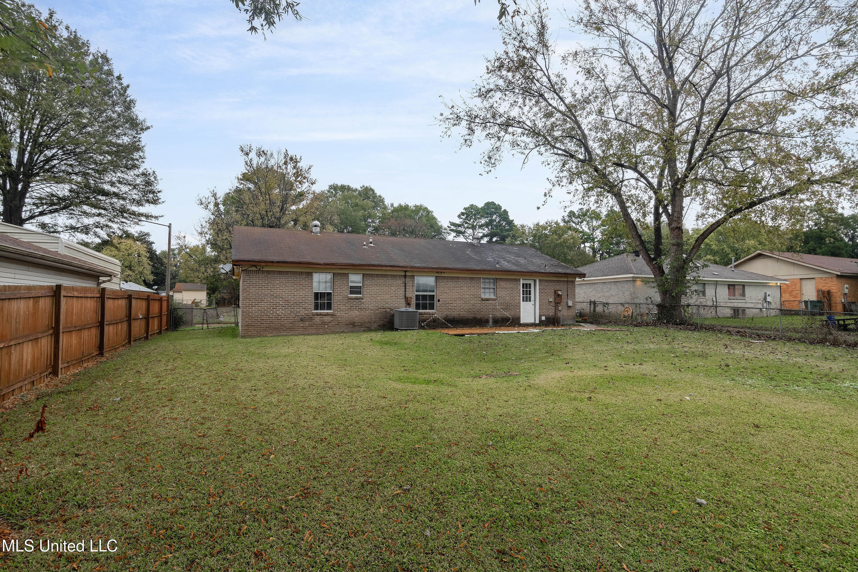 1801 Newington Cove, Southaven, Mississippi image 3