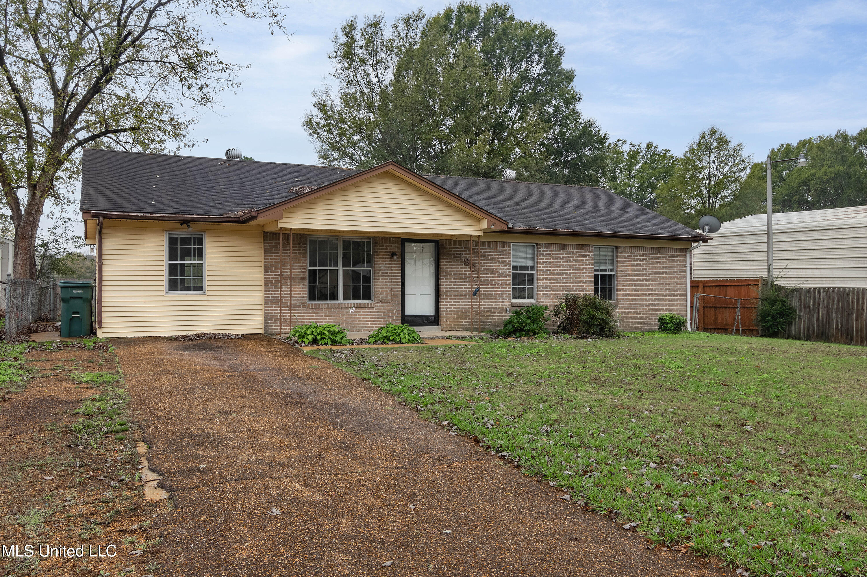 1801 Newington Cove, Southaven, Mississippi image 2