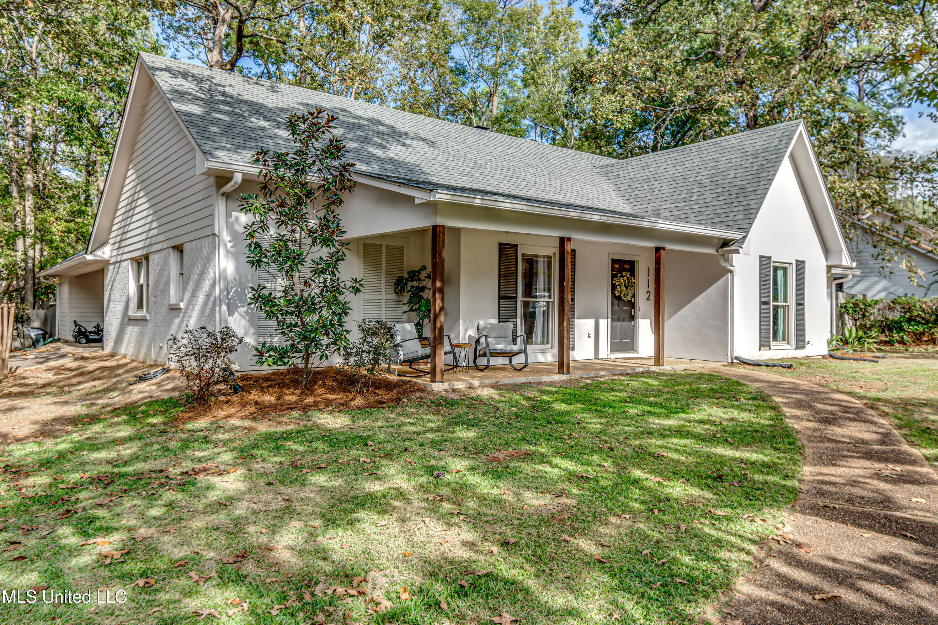 112 Redbud Trail, Brandon, Mississippi image 3