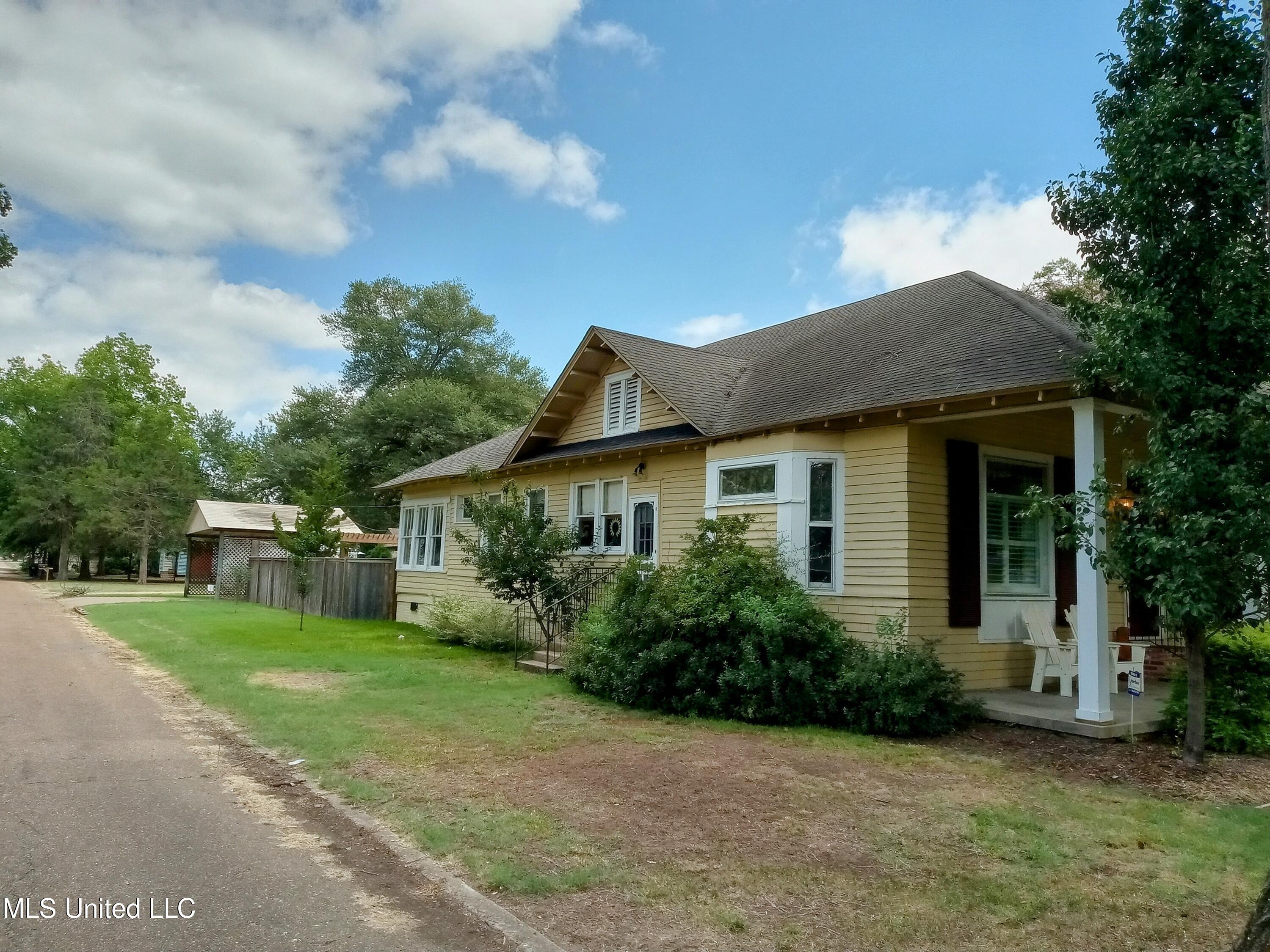 501 E Percy Street, Indianola, Mississippi image 39