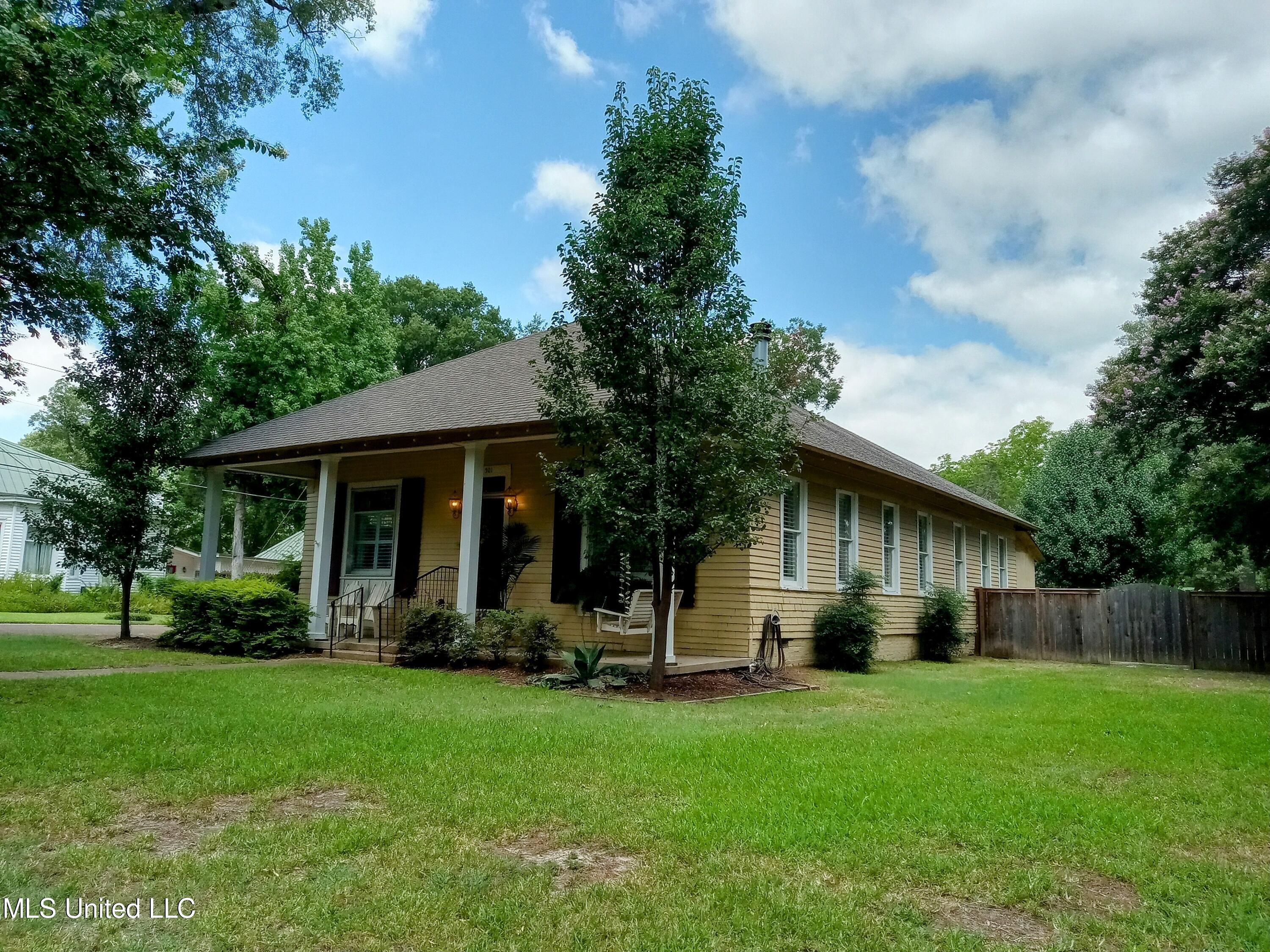 501 E Percy Street, Indianola, Mississippi image 42