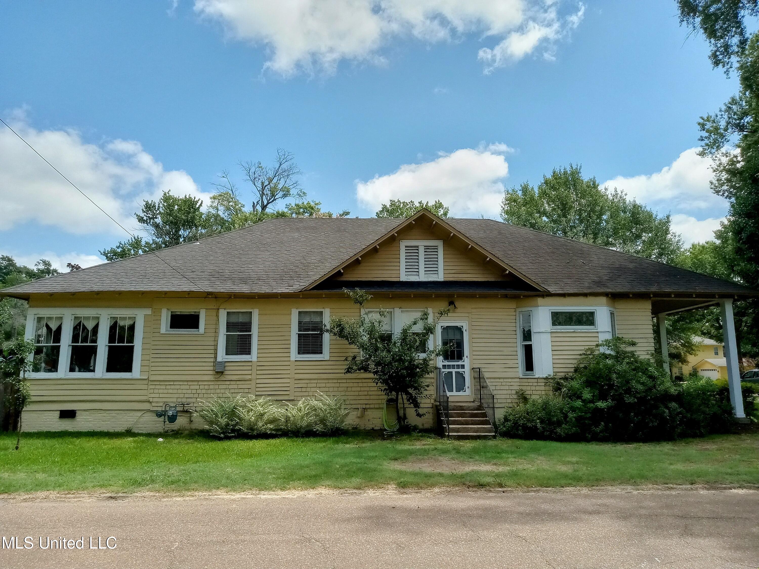 501 E Percy Street, Indianola, Mississippi image 38