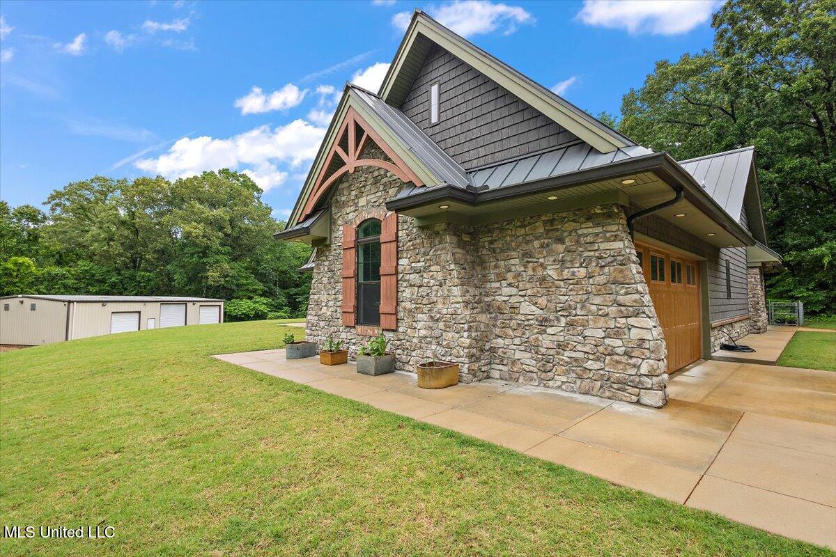 4676 W Star Landing Road, Nesbit, Mississippi image 3