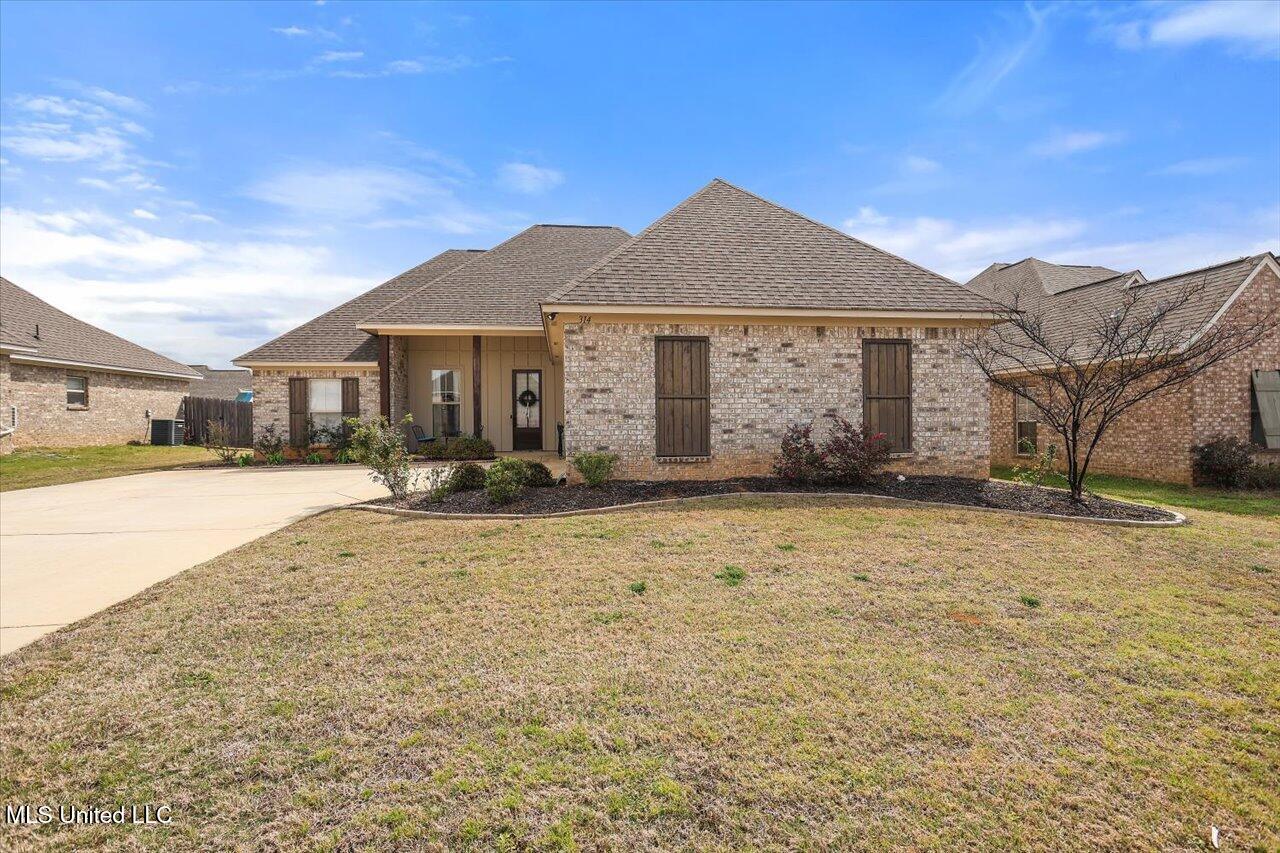 314 Buttonwood Lane, Canton, Mississippi image 1