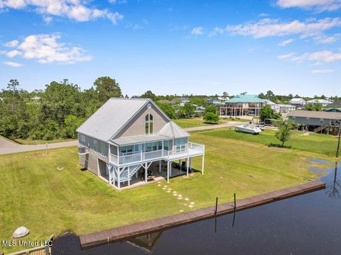 Homes For Sale - 5051 Virginia Street<br/> Hancock County, Bay Saint Louis, MS 39520