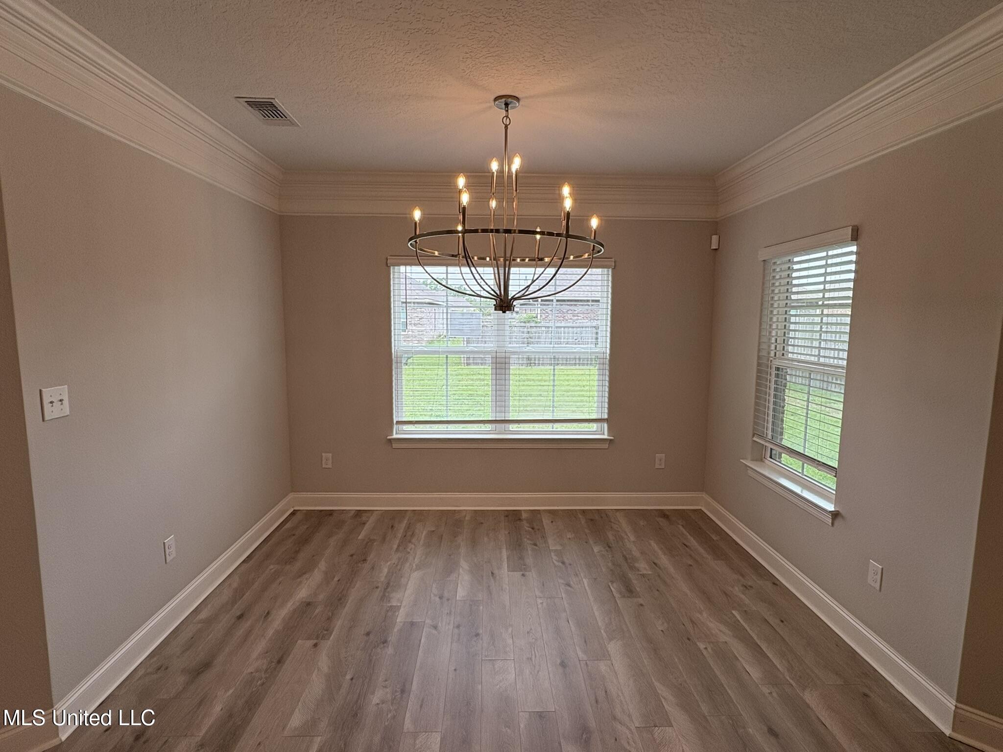 10443 W Landon Green Circle, Gulfport, Mississippi image 9