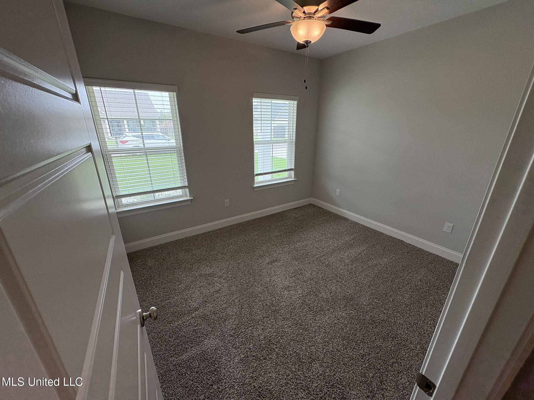 10443 W Landon Green Circle, Gulfport, Mississippi image 17
